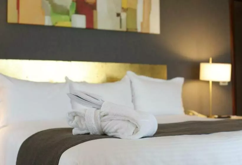 キングサイズベッドのスイートルーム, Radisson Montevideo Victoria Plaza