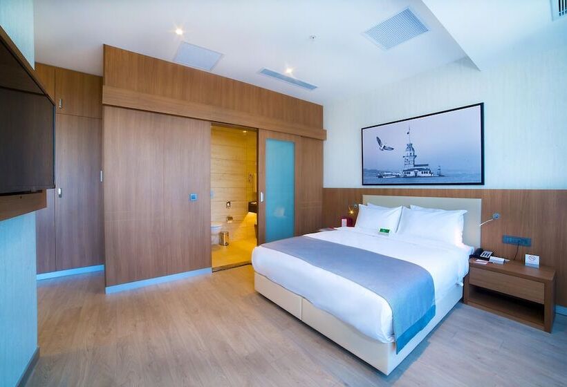 جناح مزود بتراس, Ramada By Wyndham Istanbul Old City