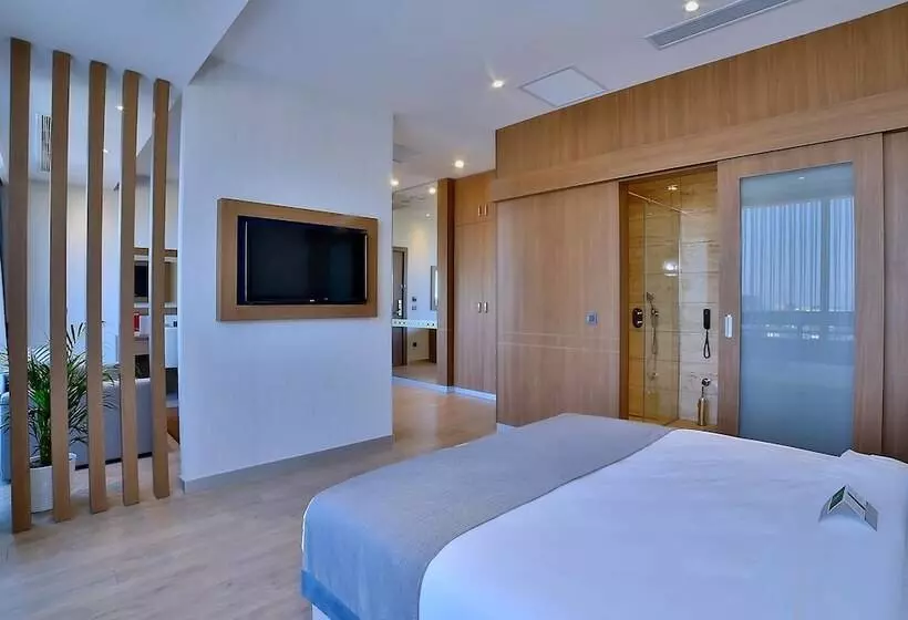 テラス付スイート, Ramada By Wyndham Istanbul Old City
