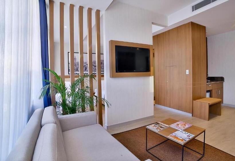 جناح مزود بتراس, Ramada By Wyndham Istanbul Old City