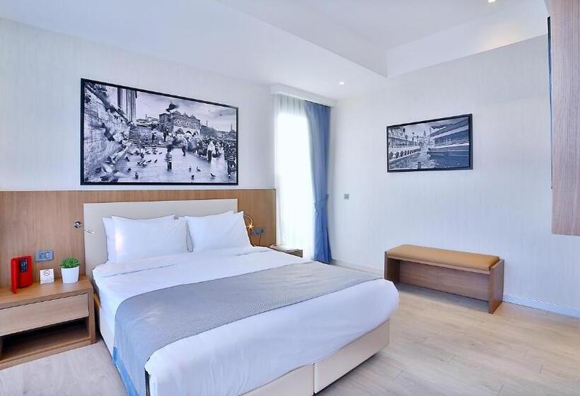 غرفة إدارية سرير كينج, Ramada By Wyndham Istanbul Old City