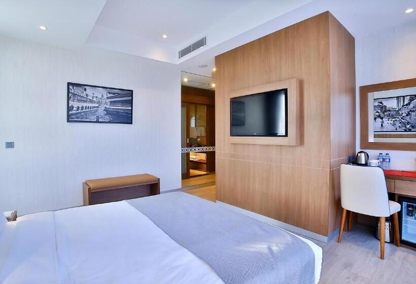 غرفة إدارية سرير كينج, Ramada By Wyndham Istanbul Old City