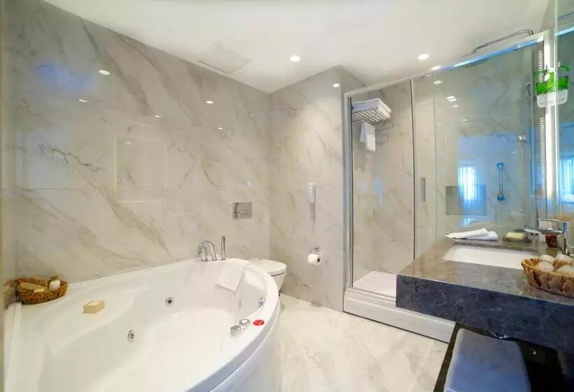 سوییت, Ramada By Wyndham İstanbul Taksim