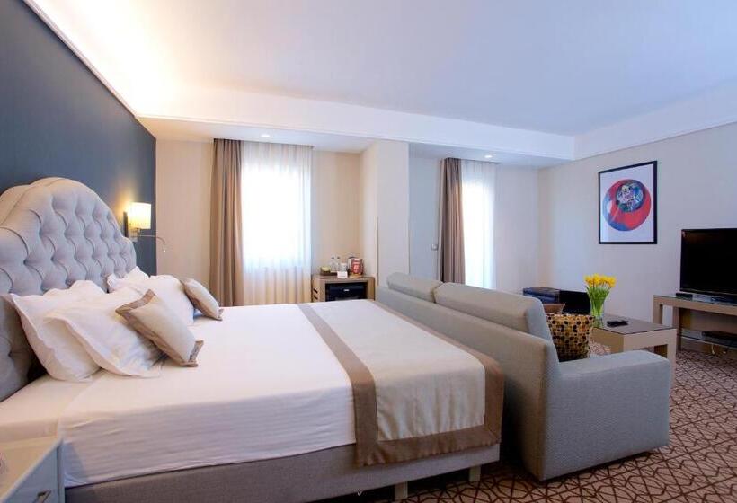 Люкс, Ramada By Wyndham İstanbul Taksim