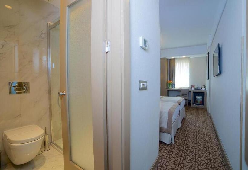 スタンダードルーム, Ramada By Wyndham İstanbul Taksim
