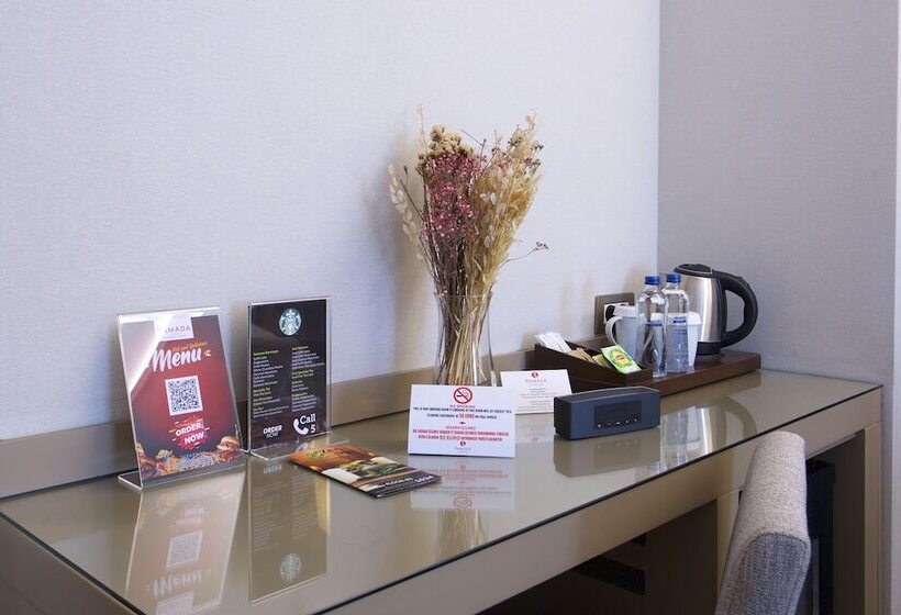 スーペリアールーム, Ramada By Wyndham İstanbul Taksim