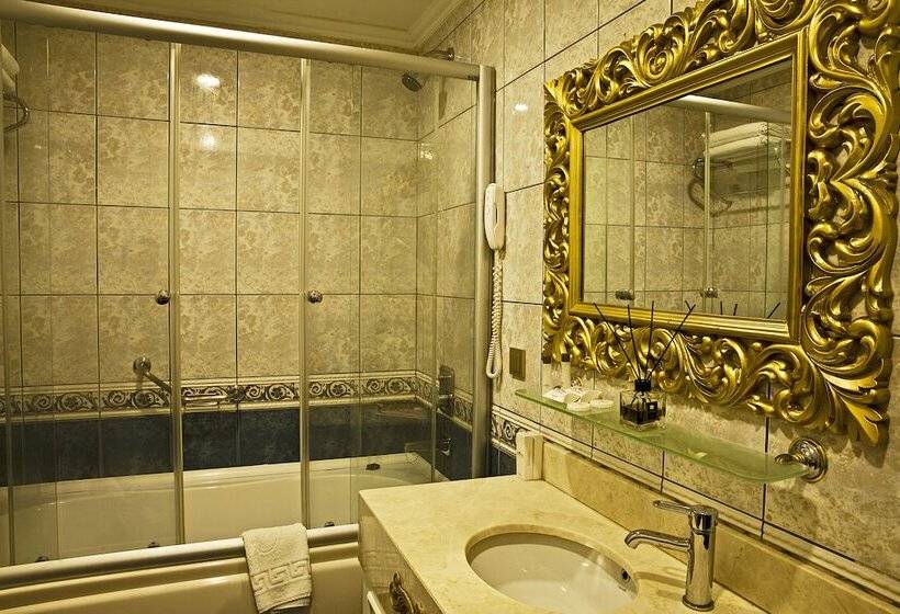 デラックススイート, Seres Hotel Old City