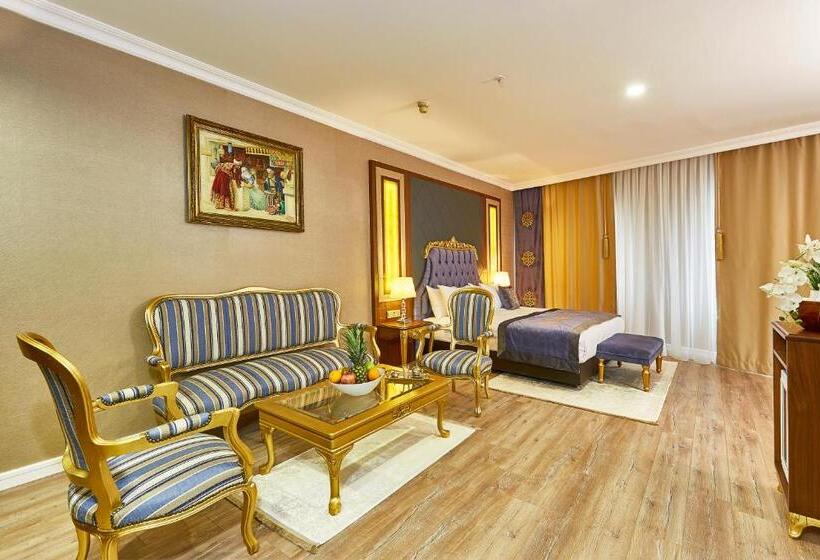 سوییت لوکس, Seres Hotel Old City