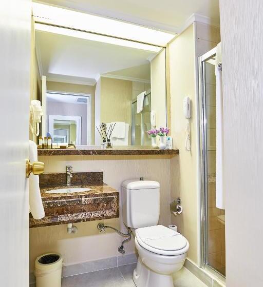 スーペリアトリプルルーム, Seres Hotel Old City