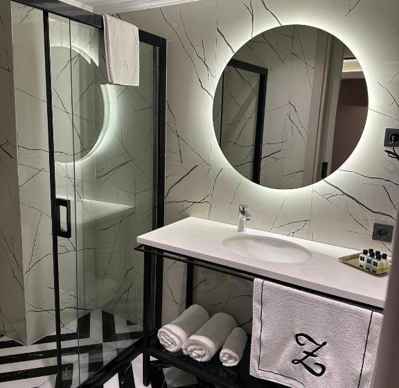 Camera Standard, The New Hotel Zeybek