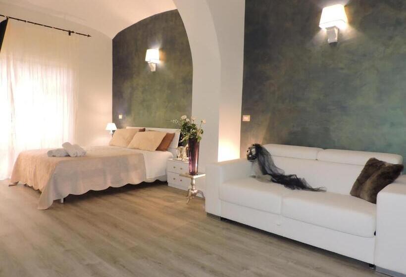 חדר סטנדרט לארבעה, Anfiteatro Suite