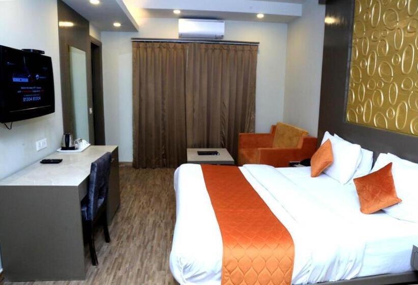 デラックスルーム, Comfort Inn Silver Arch Hotel, Mussoorie