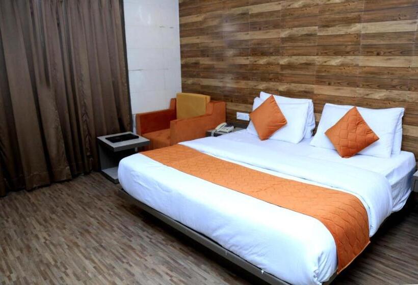 デラックスルーム, Comfort Inn Silver Arch Hotel, Mussoorie