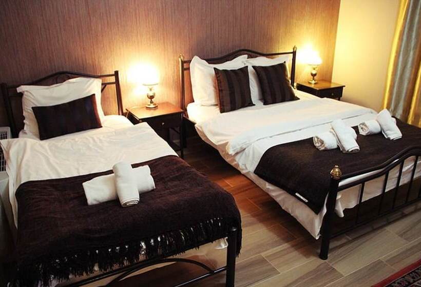 חדר סטנדרט לארבעה, Prasino Horio