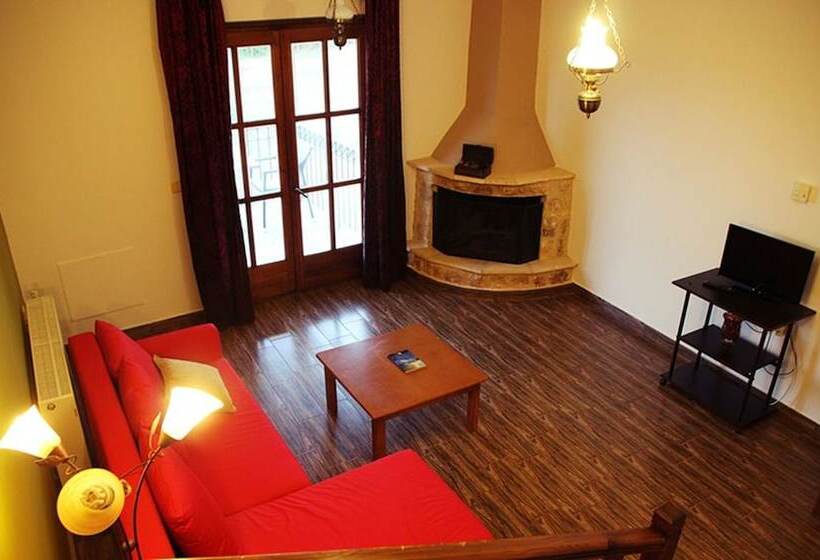 חדר סטנדרט לארבעה, Prasino Horio