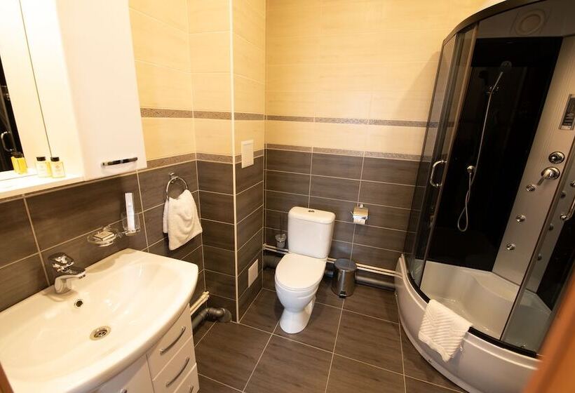 标准间, Sovetskaya Themed