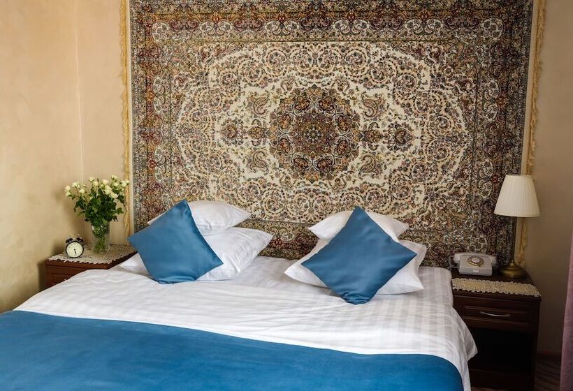 标准间, Sovetskaya Themed