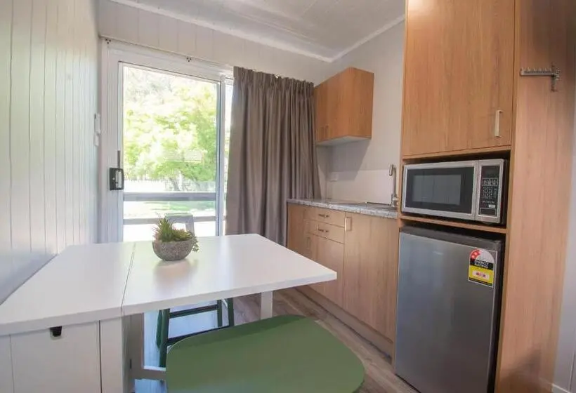 バルコニー付きスタンダードルーム, Gundagai Tourist Suites