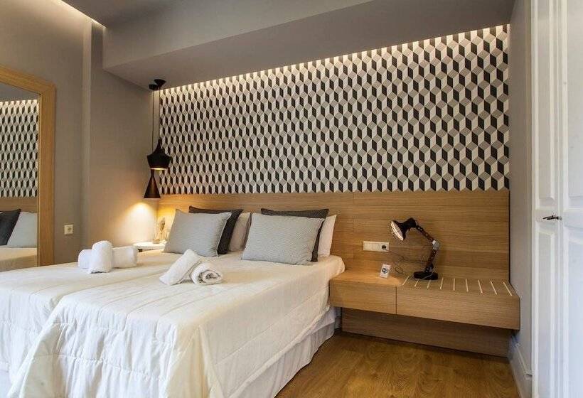 استودیوی لوکس, Candia Studios & Rooms