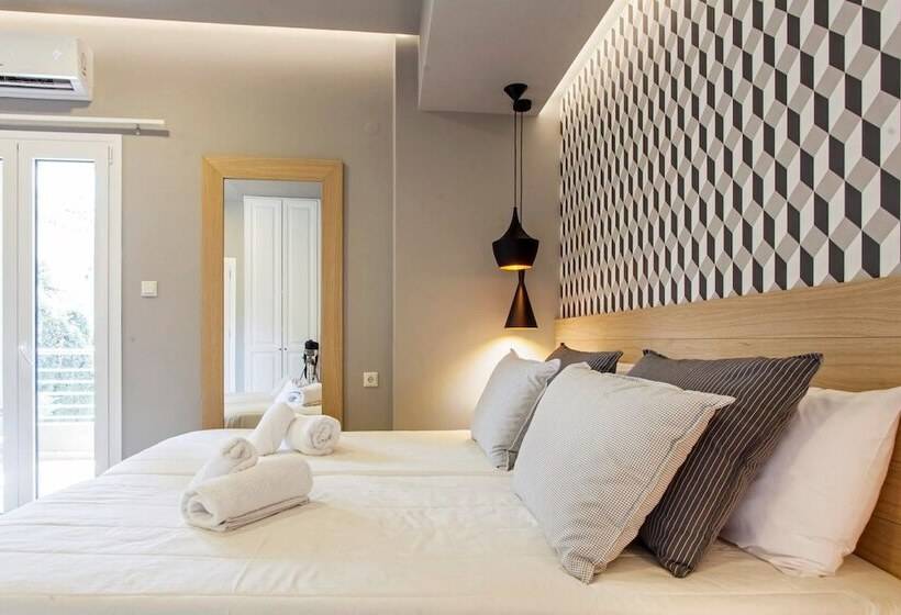 استودیوی لوکس, Candia Studios & Rooms