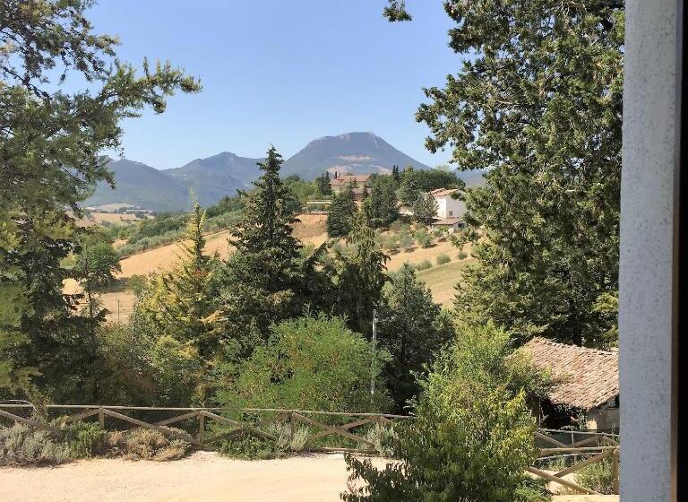 غرفة قياسية, Colle Sul Lago