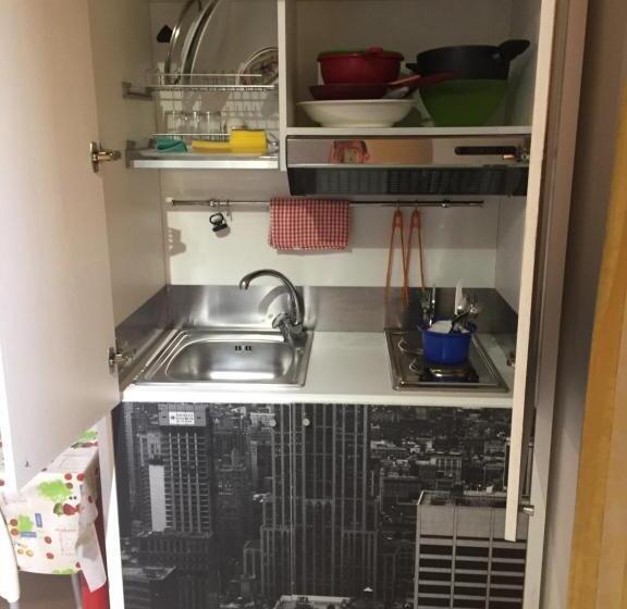 إستوديو قياسى مزودة بتراس, Colle Sul Lago