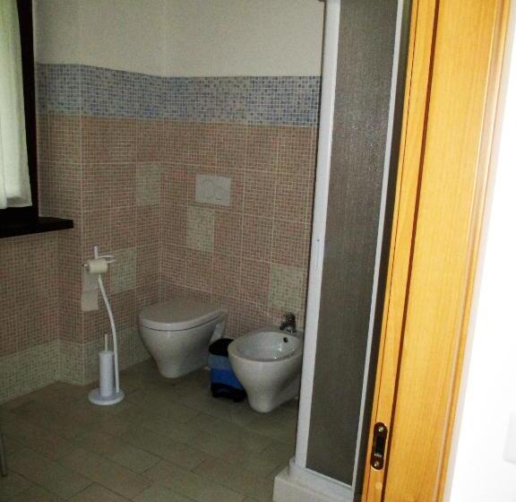 شقة غرفتين, Colle Sul Lago