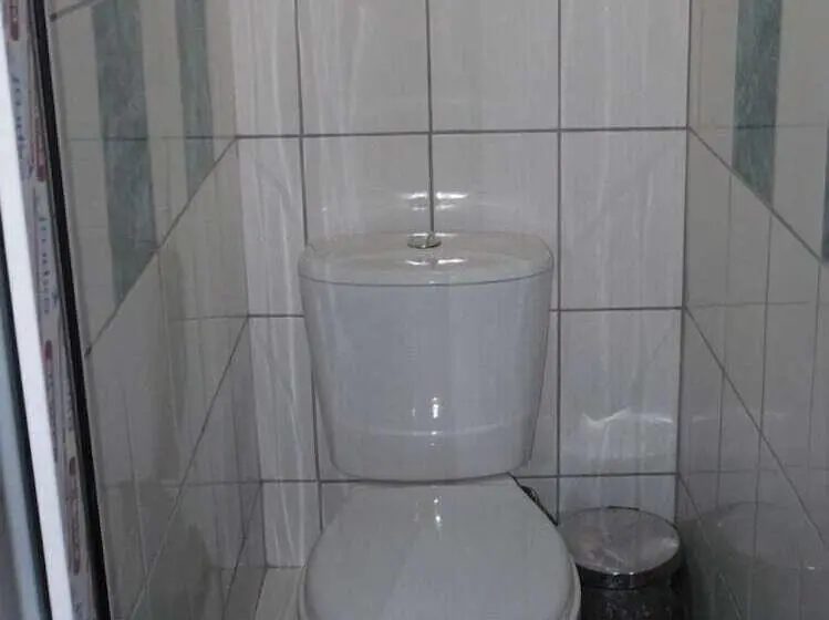 تختخواب در اتاق مشترک, Hostel Profit
