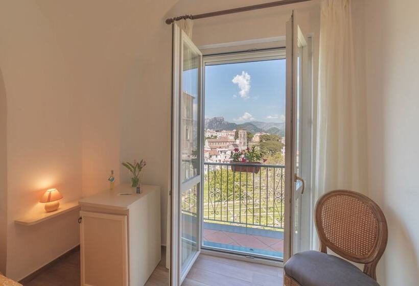 Номер Стандарт с Балконом, Mimi B&b