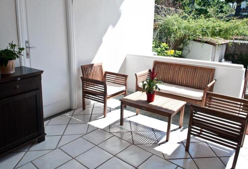 Номер Стандарт, Mimi B&b