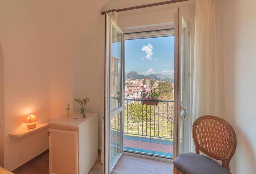 Номер Стандарт с Балконом, Mimi B&b