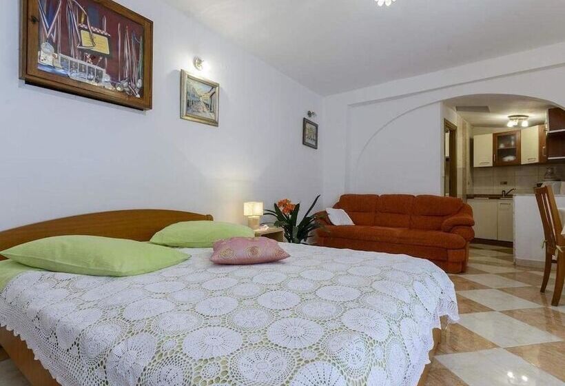 شقة غرفة واحدة, Guest House Jeljenic