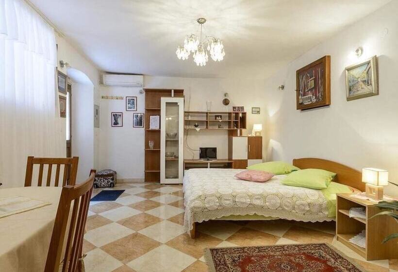 شقة غرفة واحدة, Guest House Jeljenic