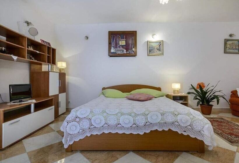 شقة غرفة واحدة, Guest House Jeljenic