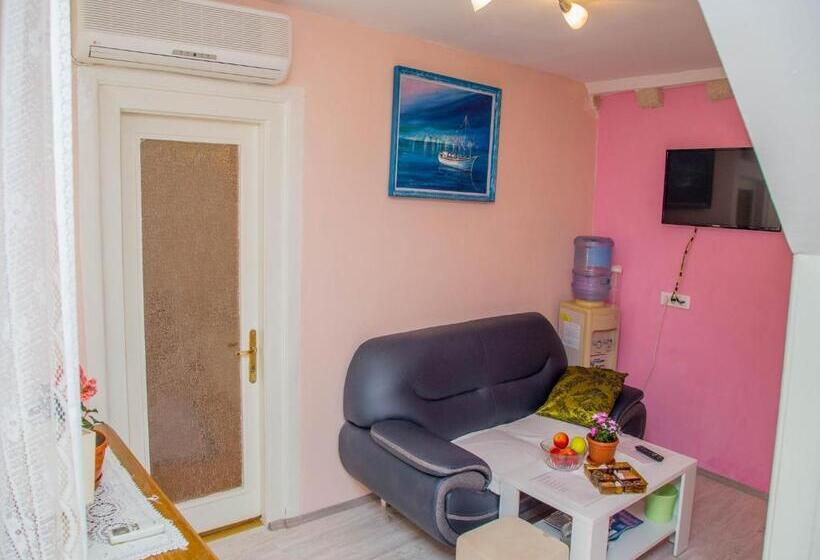 غرفة قياسية فردية, Guest House Jeljenic