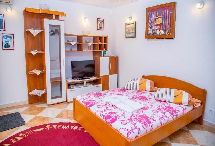 شقة غرفة واحدة, Guest House Jeljenic