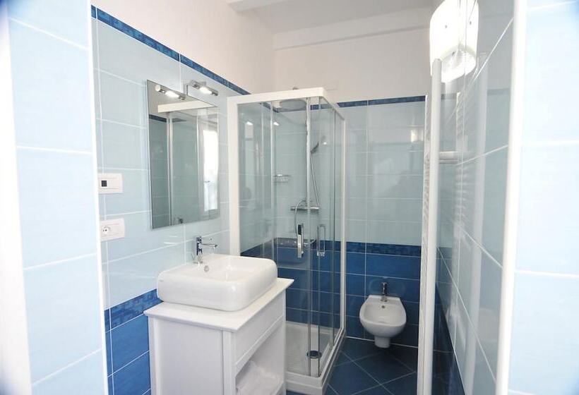 Апартаменты 2 Спальни, Villa Carolina