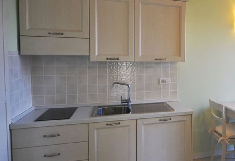 شقة غرفتين, Villa Carolina