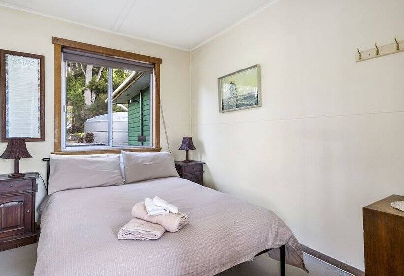 منزل 3 غرف نوم, Summertime Beach Cottage