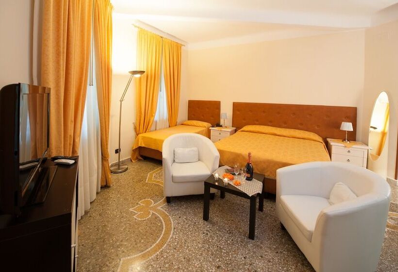 컴포트 트리플 룸, B&b Lepanto