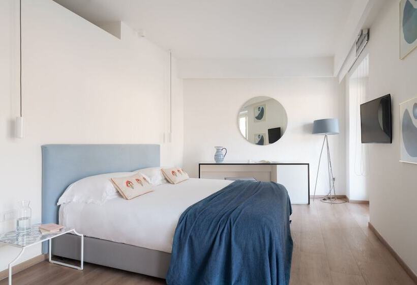 デラックスルーム, Domo 20 Hotel & Rooftop