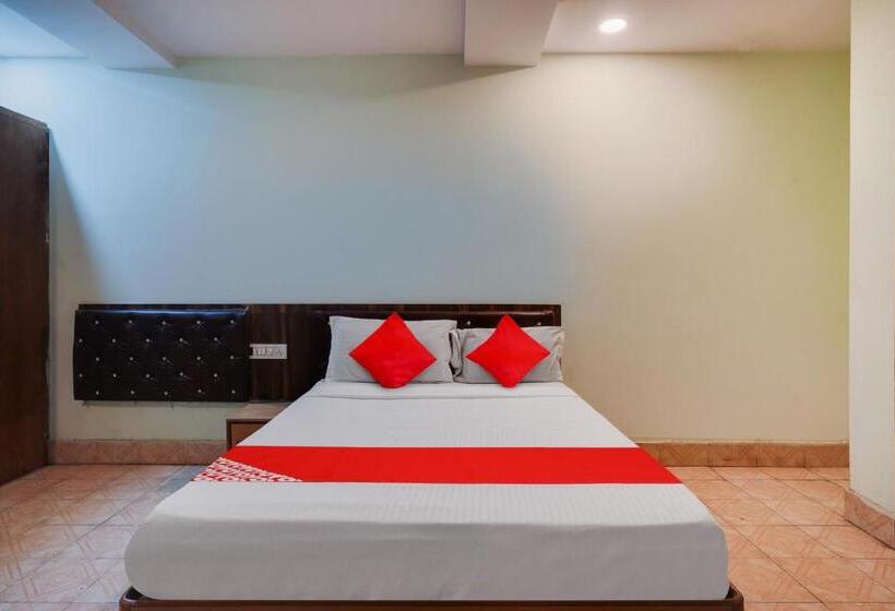 三人经典房间, O Sree Simran Palace