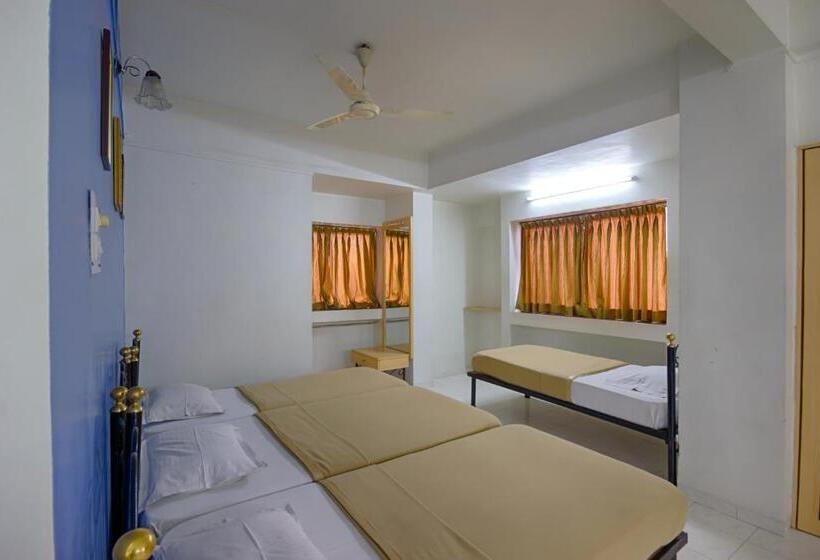 غرفة عائلية, Grand Ashwin