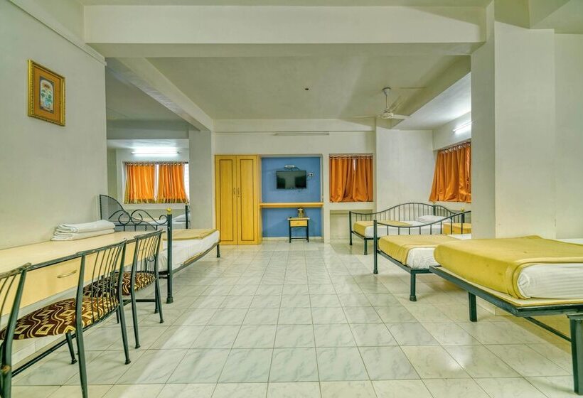 غرفة عائلية, Grand Ashwin