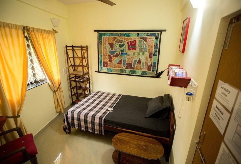 Habitación Estàndard Individual, The Noname Guesthouse