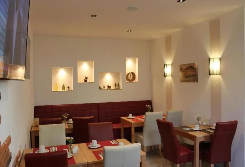 سوییت خانوادگی, Pension Alscher Garni
