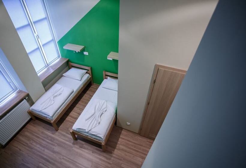 اتاق استاندارد, Safestay Warsaw Old Town