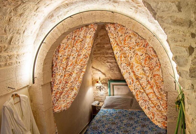 Superior Oda, Relais Santa Maria