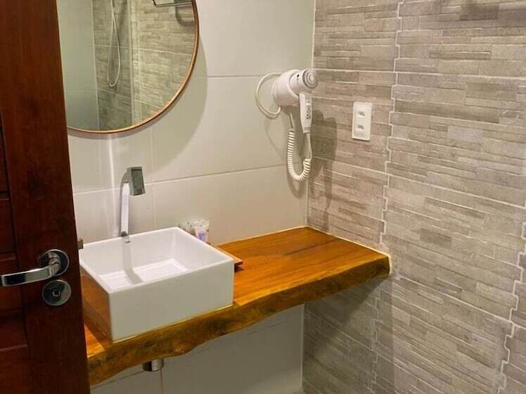 Chambre Standard, Pousada Da Mana