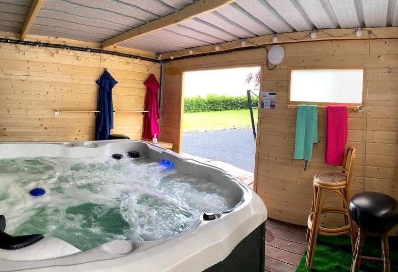 Стандартный Номер Кровать Кинг, Le Chateau De Frankie Spas Saunas